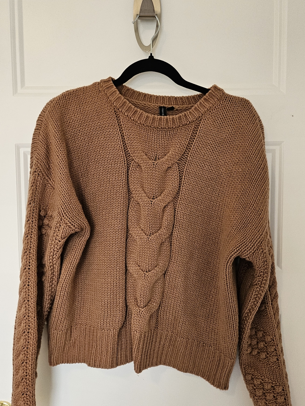 moon & madison Cable Knit Crewneck Sweater in Camel